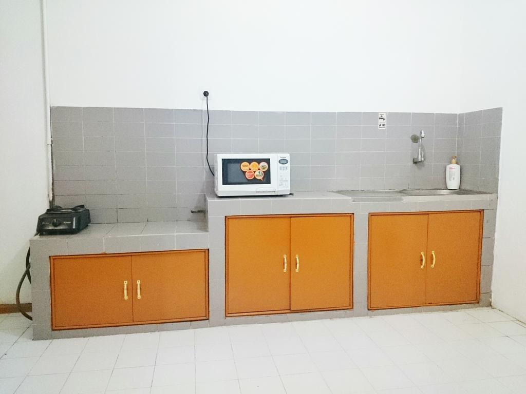 Hostel Богор Экстерьер фото